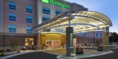 holiday-inn-walker-6640589007-2x1